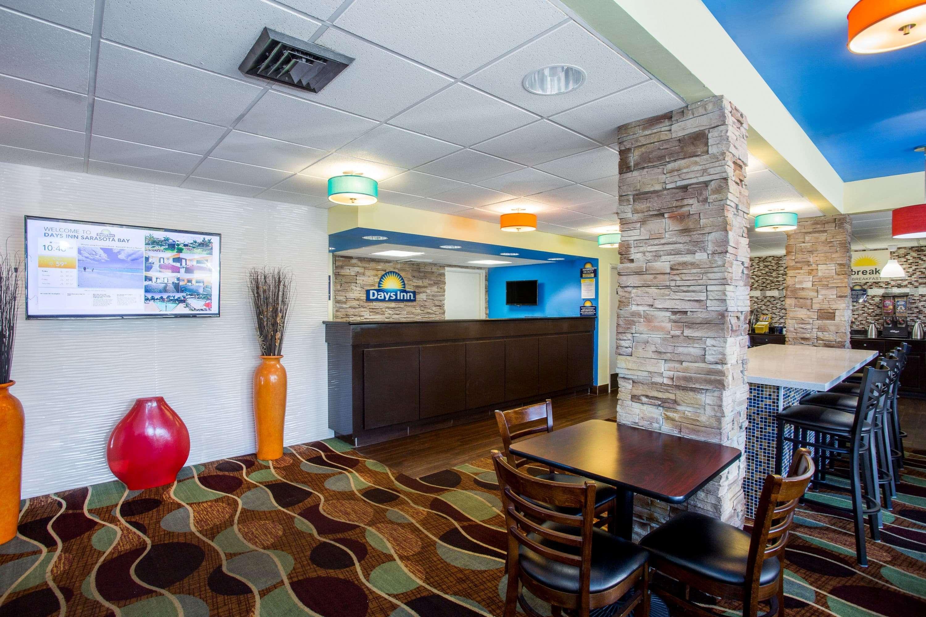 Days Inn By Wyndham Sarasota Bay Eksteriør bilde