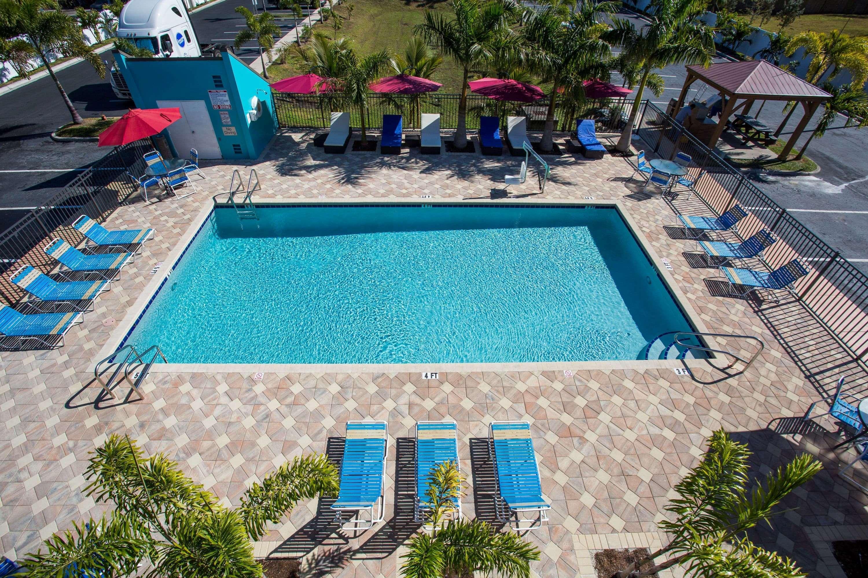 Days Inn By Wyndham Sarasota Bay Eksteriør bilde