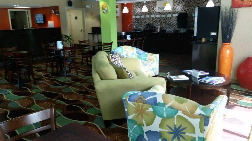 Days Inn By Wyndham Sarasota Bay Eksteriør bilde