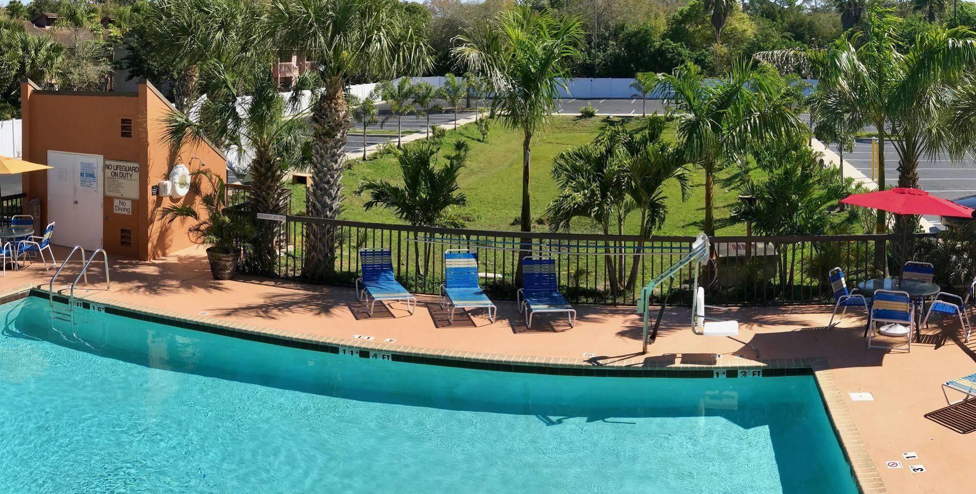 Days Inn By Wyndham Sarasota Bay Eksteriør bilde