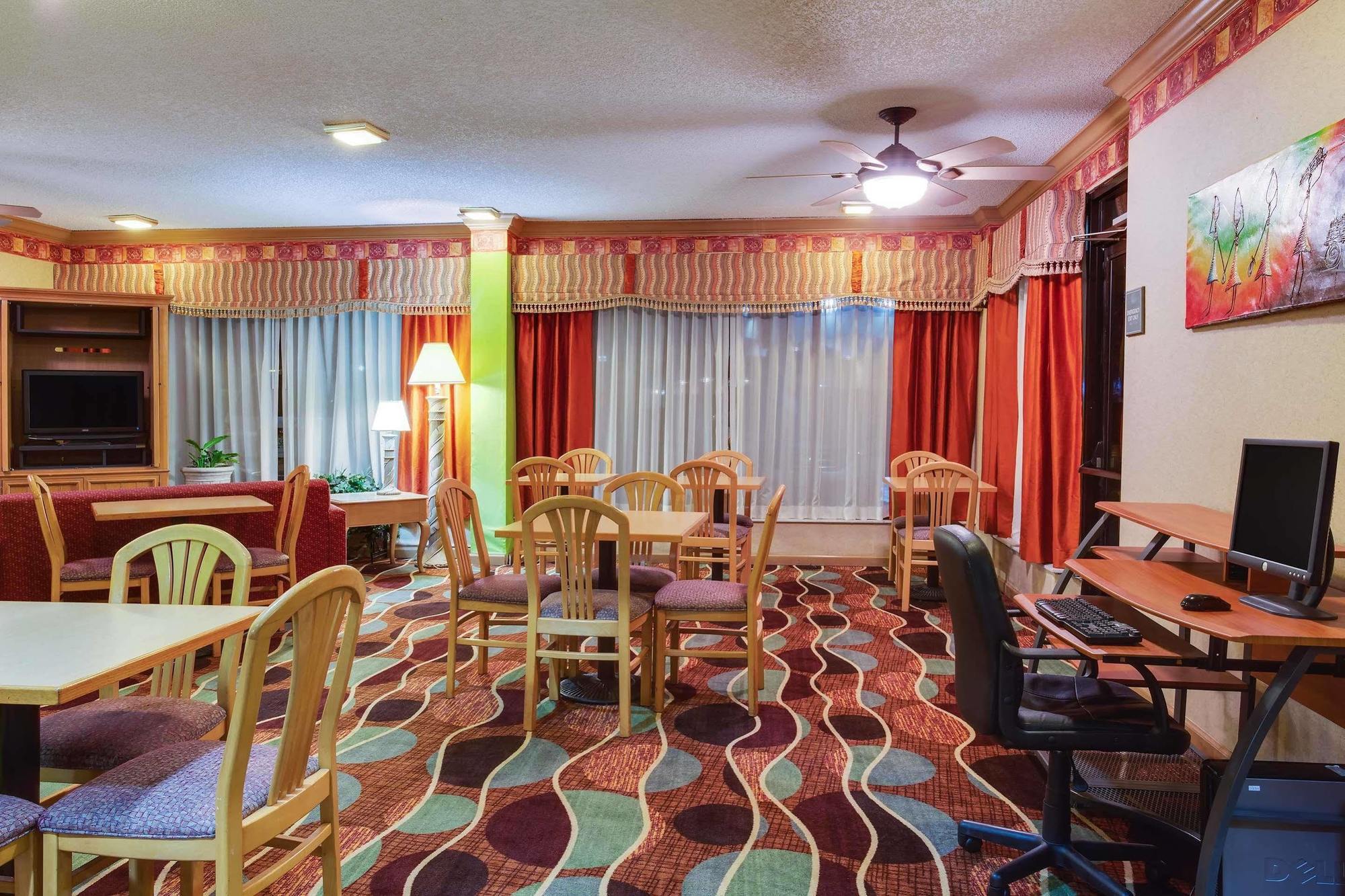 Days Inn By Wyndham Sarasota Bay Eksteriør bilde