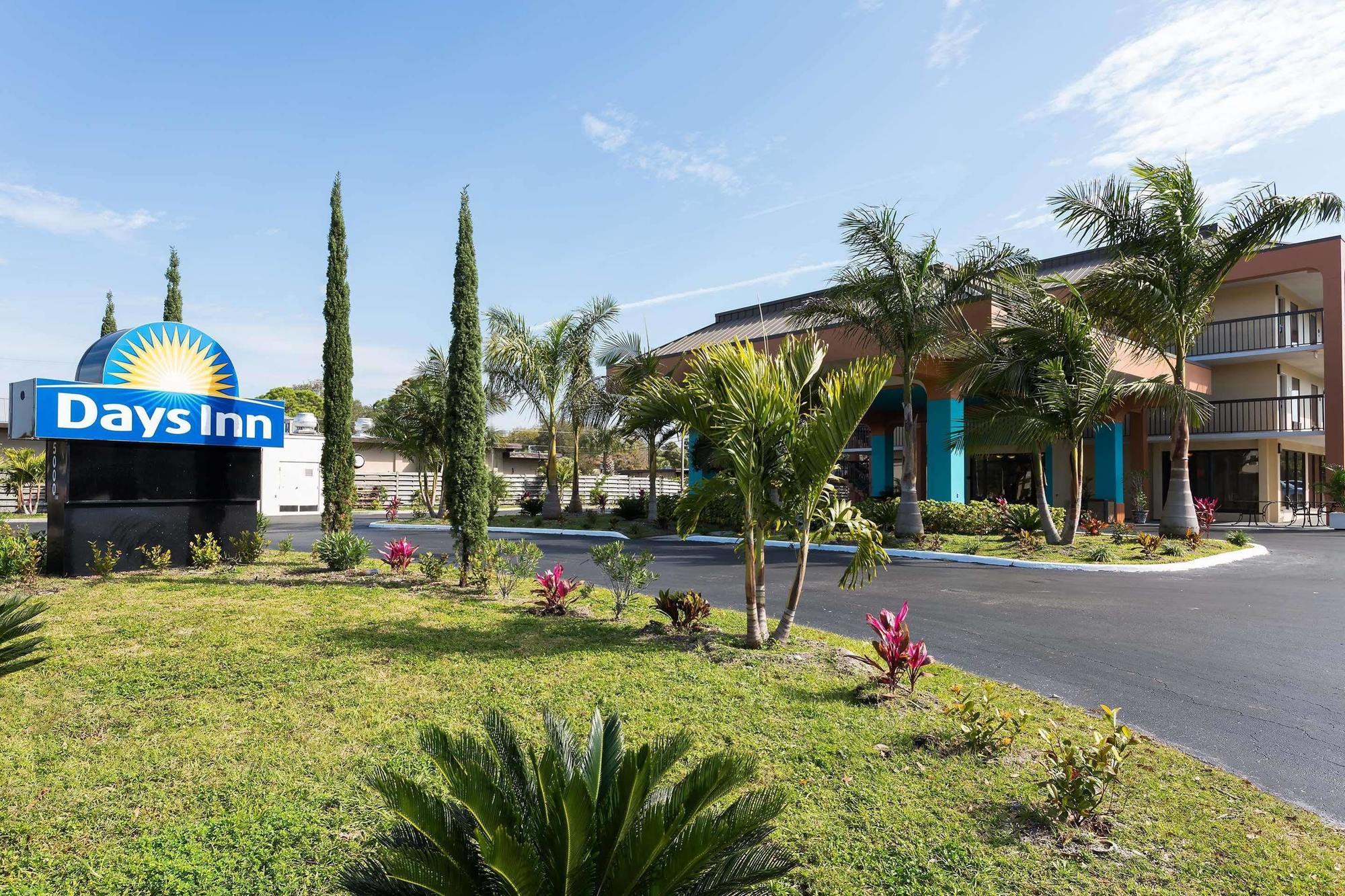 Days Inn By Wyndham Sarasota Bay Eksteriør bilde